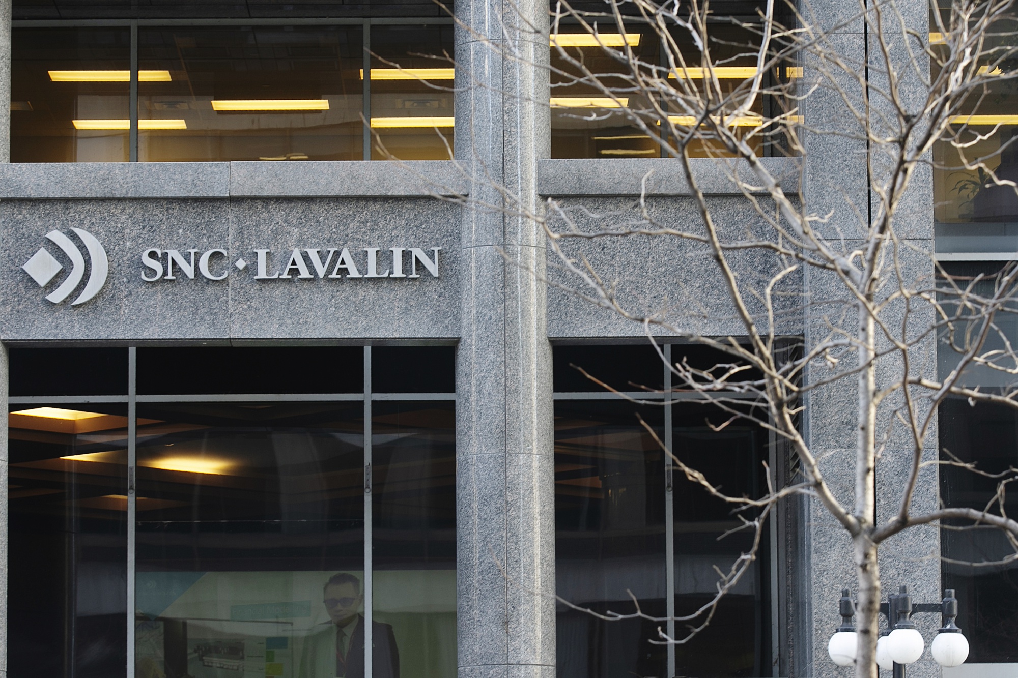 Quebec Gears Up To Protect Head Offices Like SNC-Lavalin - Bloomberg