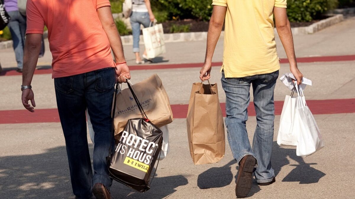Goldman Sachs Sees ‘Resilient Spending Power’ for US Consumers