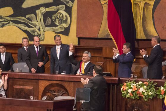 Correa Spurns IMF-Ecuador Deal That Allowed Debt Restructuring