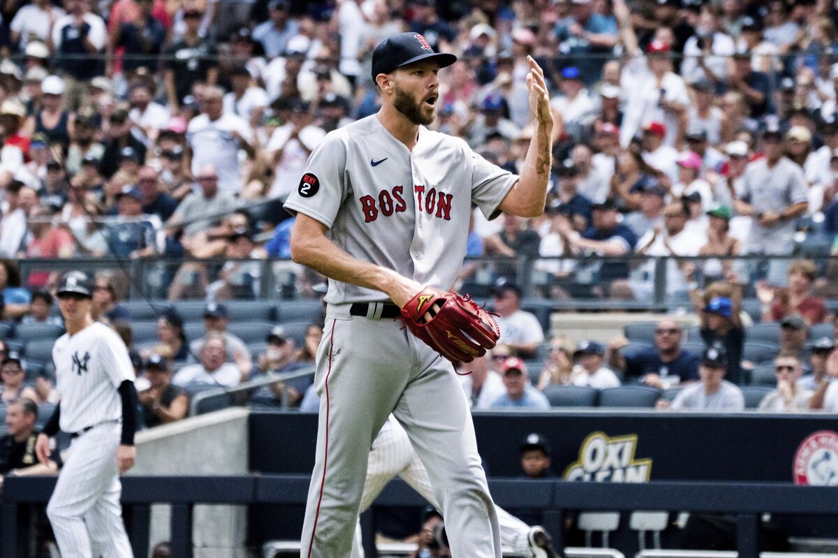 Red Sox Lefty Sale Has Finger Surgery 