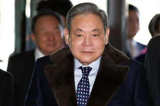 Samsung Succession Plans Complicated by Lee’s Risk of Jail Time