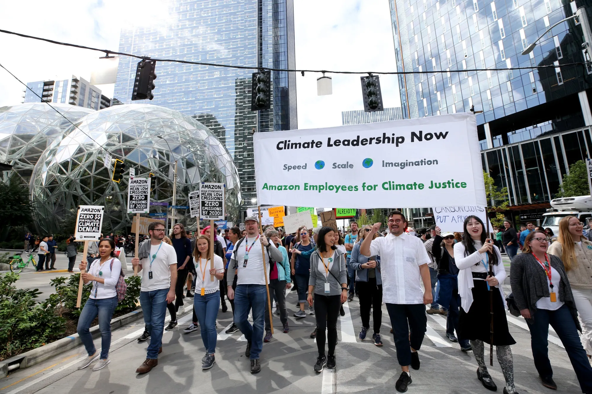 EATTLE, WA - SEPTEMBER 20: Amazon and other tech employees walkout past the Amazon Spheres during the Global Climate Strike on Sept.&nbsp;20, 2019 in Seattle, Washington.&nbsp;