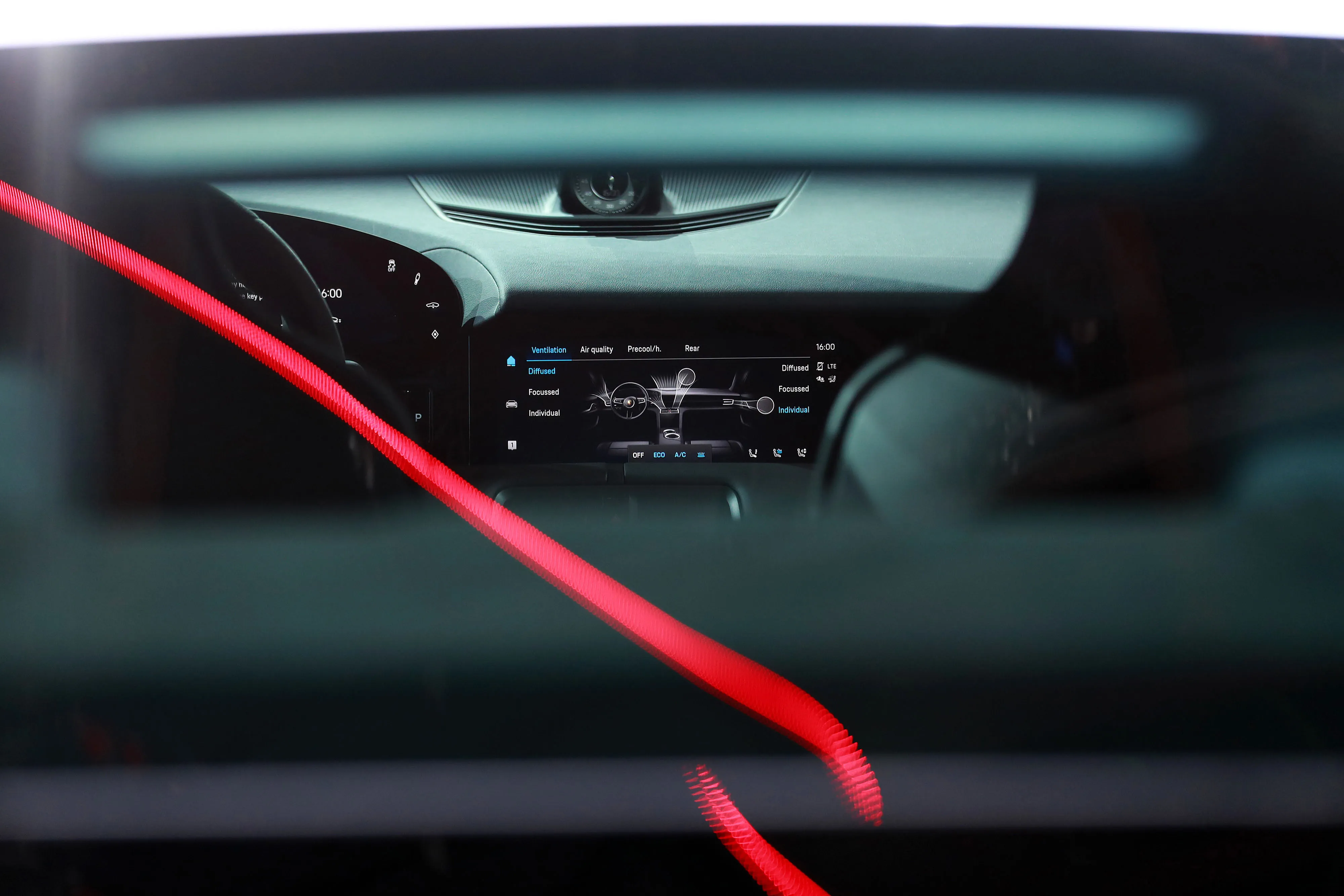 The German manufacturer now invests 900 million euros a year on digitalization.