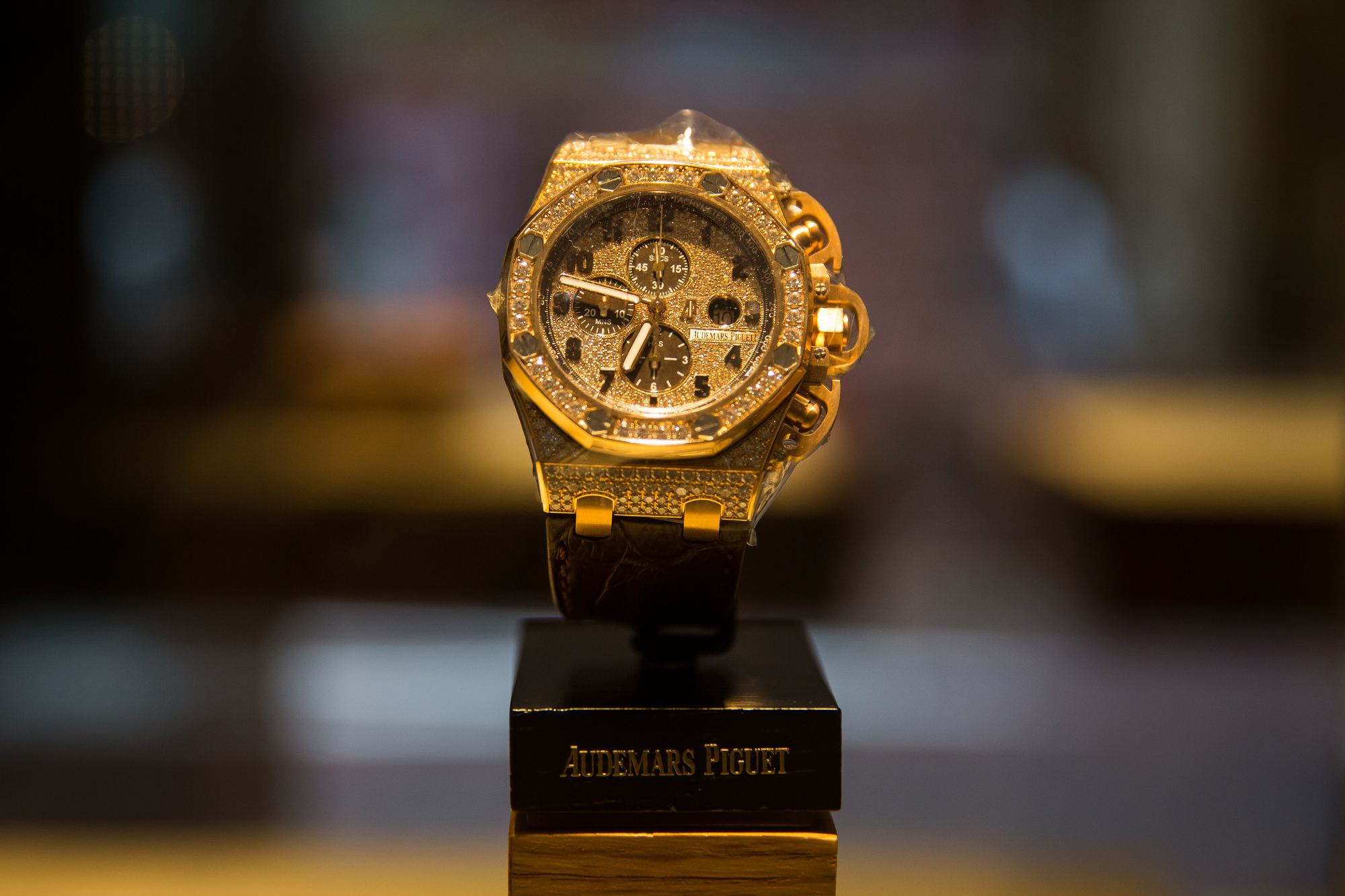 Audemars Piguet Swiss Watches Seized by Russian Agents in