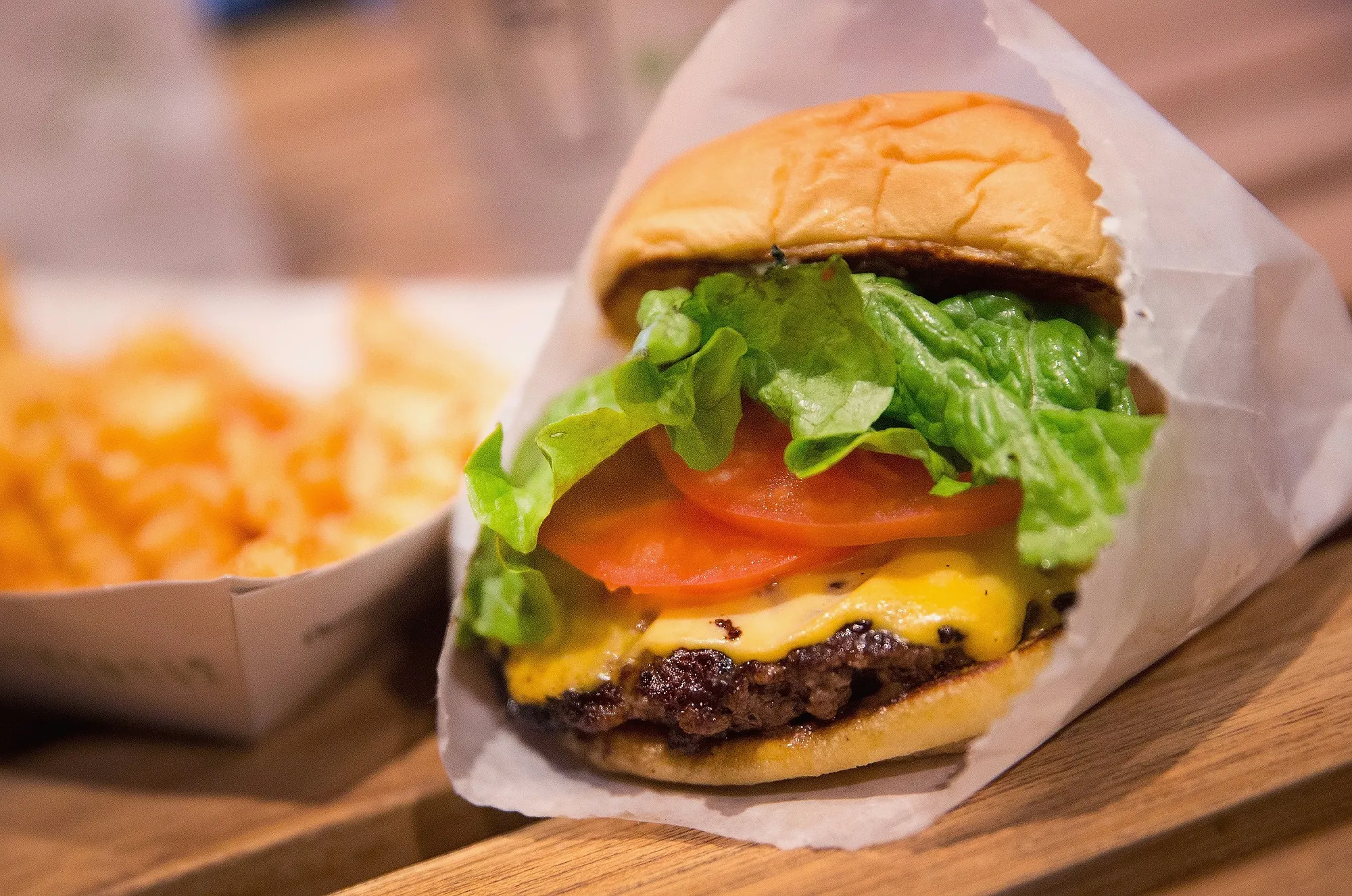 1520331099_burger