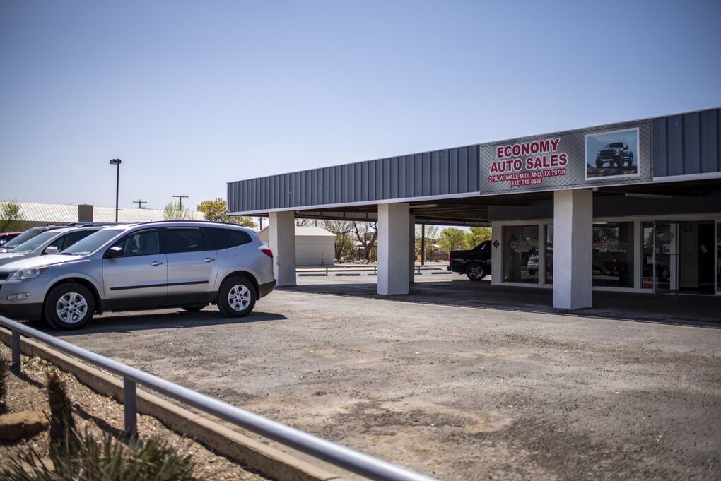 Auto Sales Forecast to Drop 20 on Average in Second Quarter Bloomberg