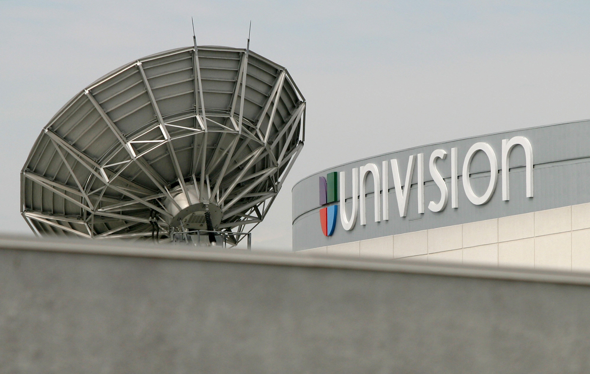 Investor Group to Acquire Majority Stake in Univision, Wade Davis