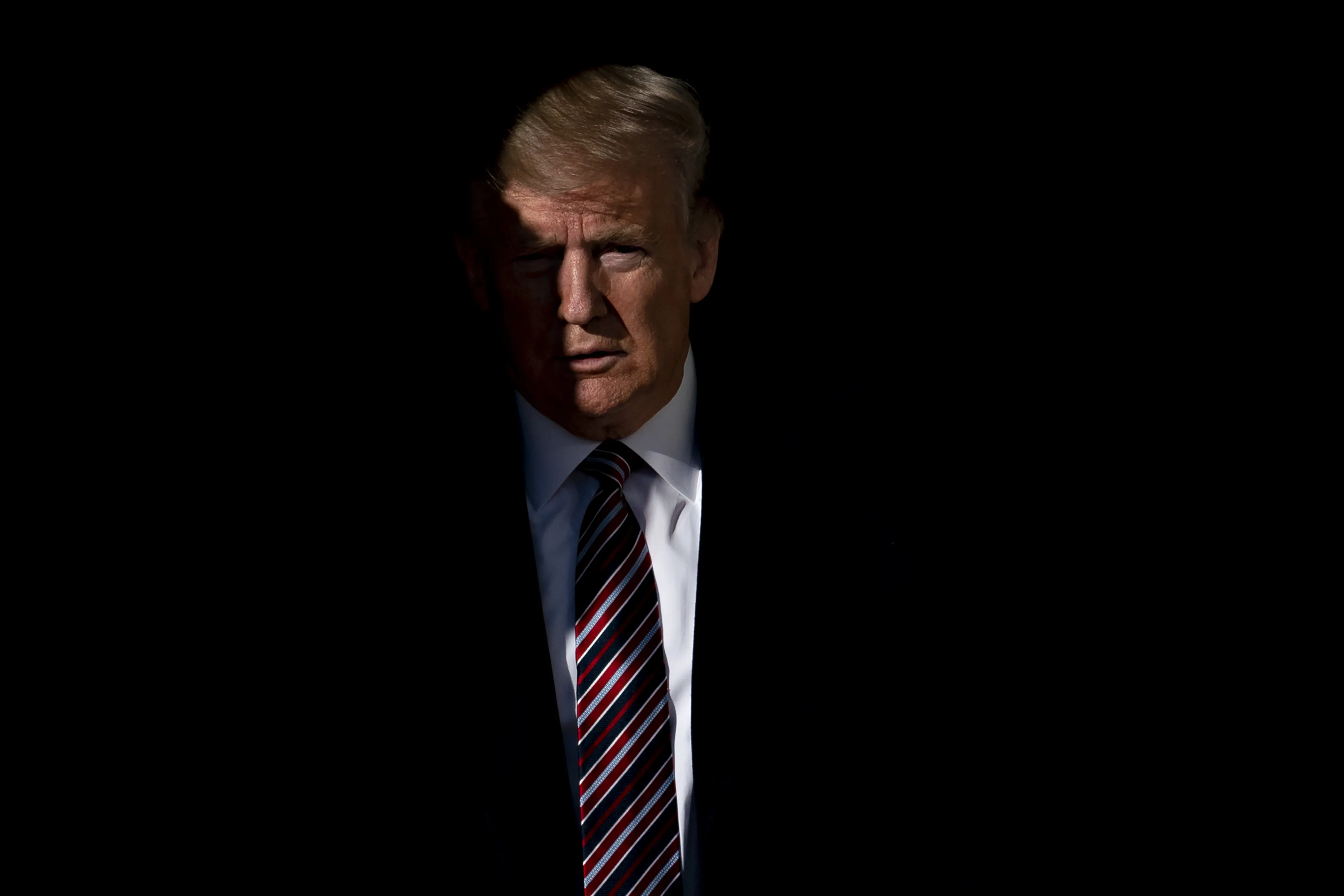 米下院本会議、トランプ氏の弾劾決議案を可決－上院で弾劾裁判へ - Bloomberg