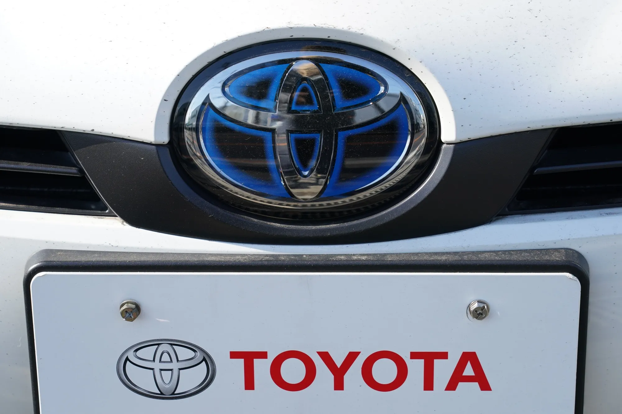 The Toyota Motor Corp. badge.