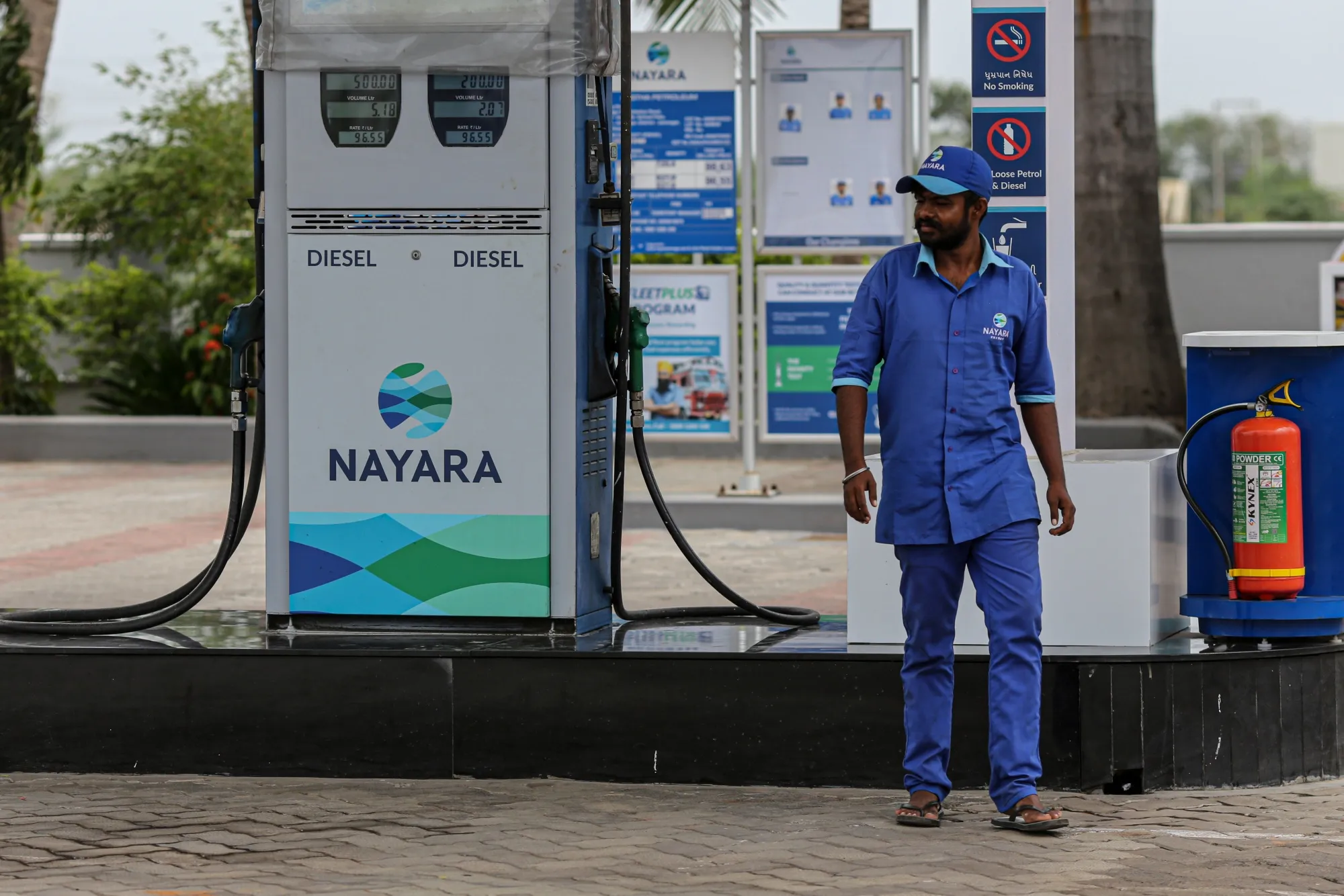 Europe Sanctions on India's Nayara Energy Puts Its Sale at Risk - Bloomberg Europe Sanctions on India's Nayara Energy Puts Its Sale at Risk - Bloomberg