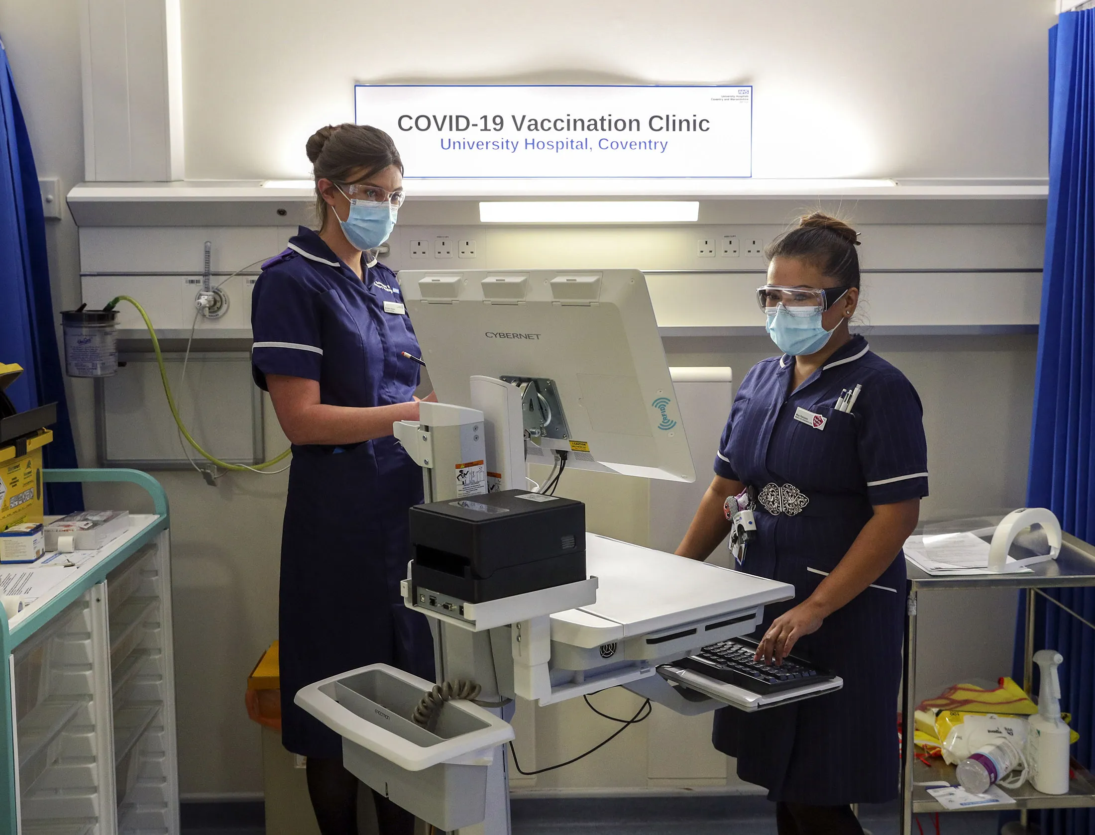 Training at a Covid-19 vaccination clinic at University Hospital in Coventry, U.K., on Dec. 4.