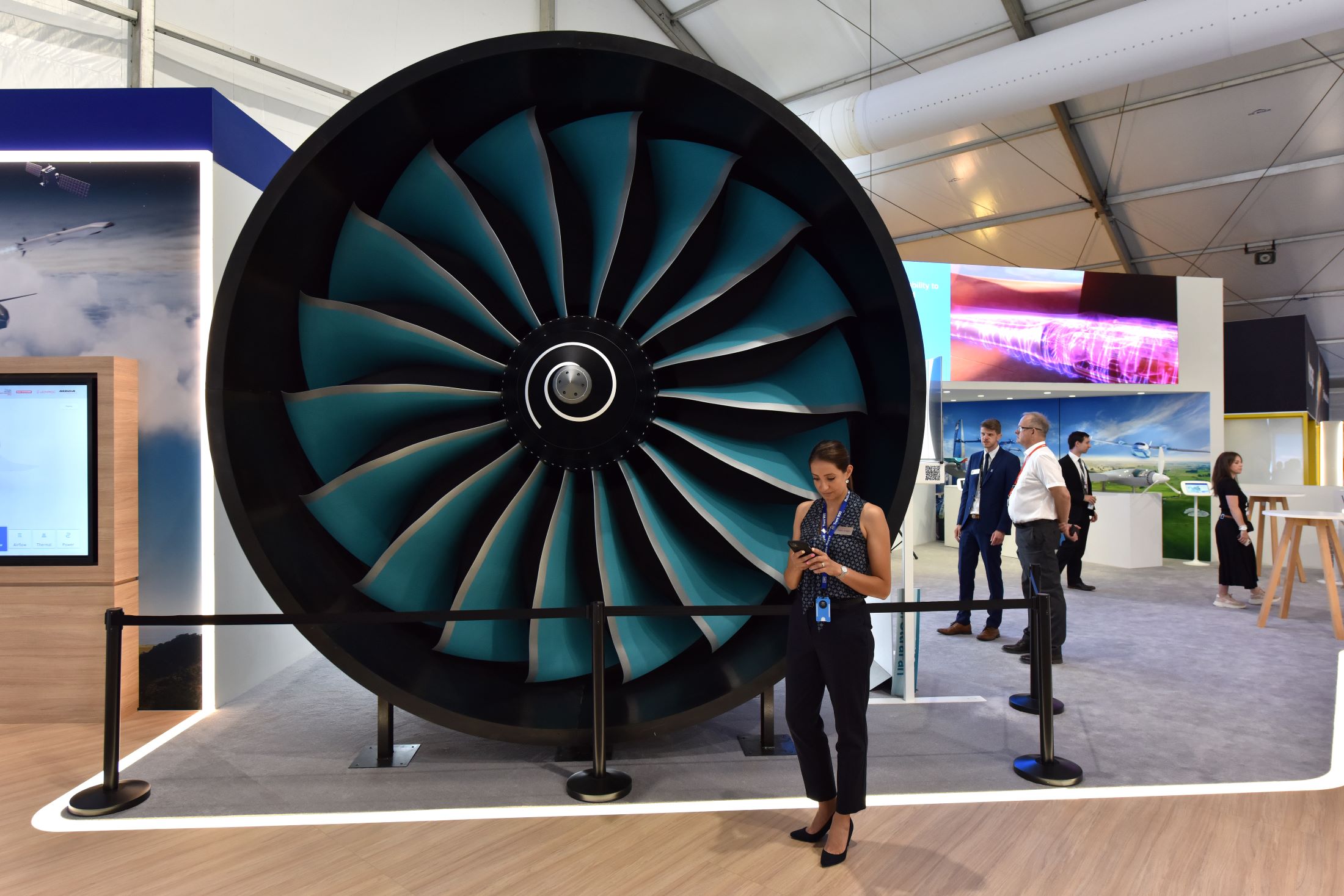 Rolls-Royce Engine Key To Zero-Carbon Shift Ready For Trials - Bloomberg