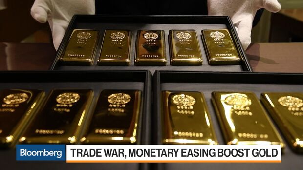 Gold Corp Precio Accion Barrick Gold Gold Tops $1,500 As Investors