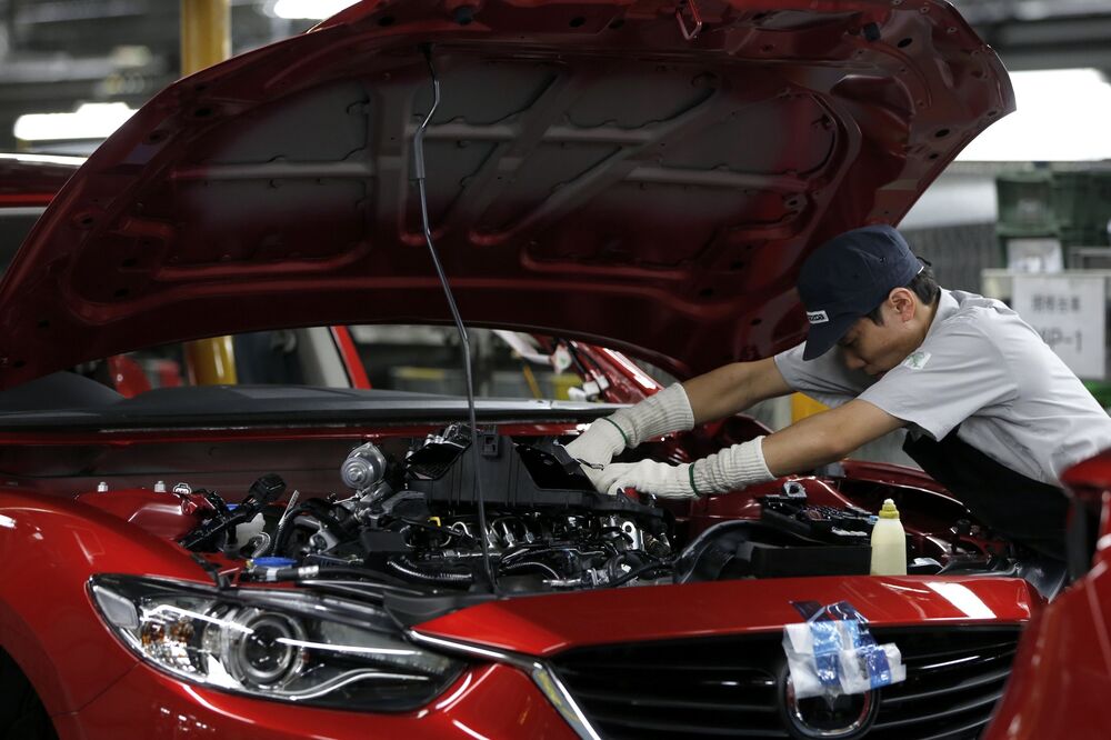 Mazda Woes Show How Emission Standards Are Choking Automakers Carmakers Are Choking On Blue Sky Emission Rules