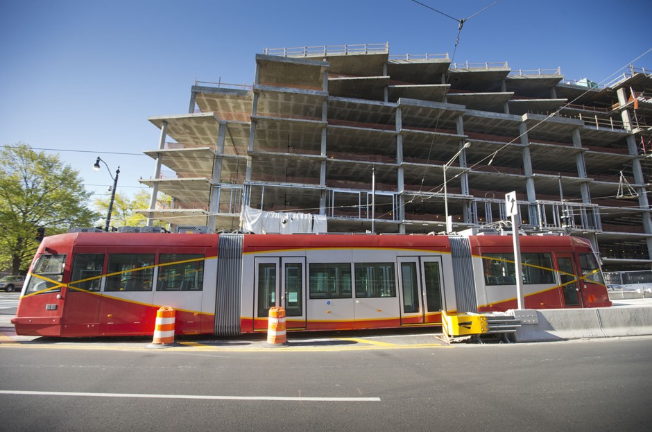 D.C.'s getting a streetcar, but commuters may not ride it. 