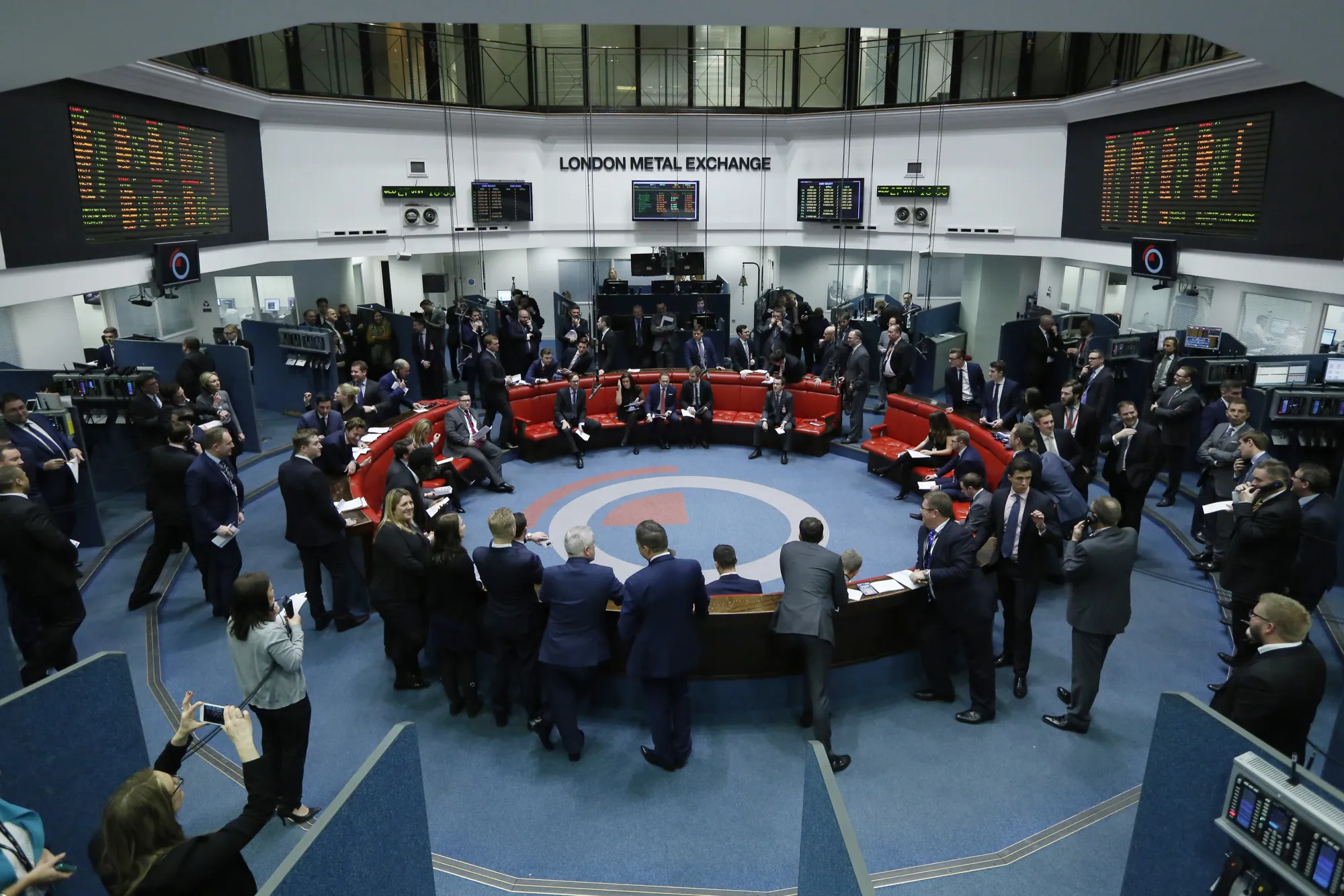 File: London Metal Exchange To Propose Closing Trading Ring For Good