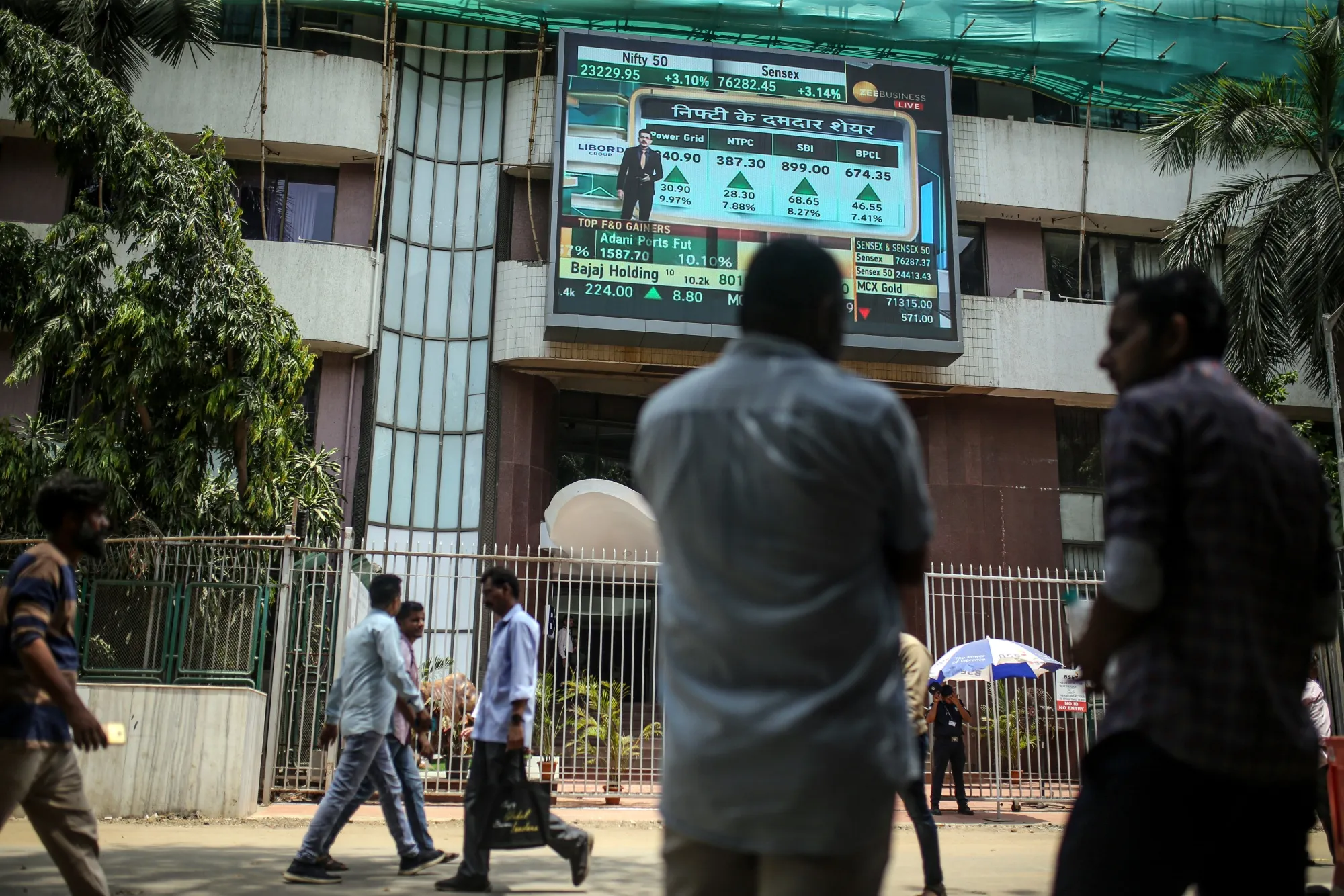 Stock Funds in India Lured Record Money Amid Election Volatility ...
