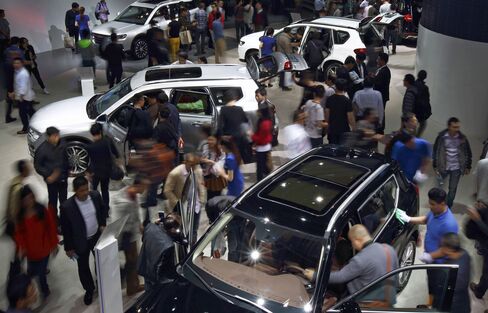 Auto Shanghai 2015 Motor Show Opens To The Public