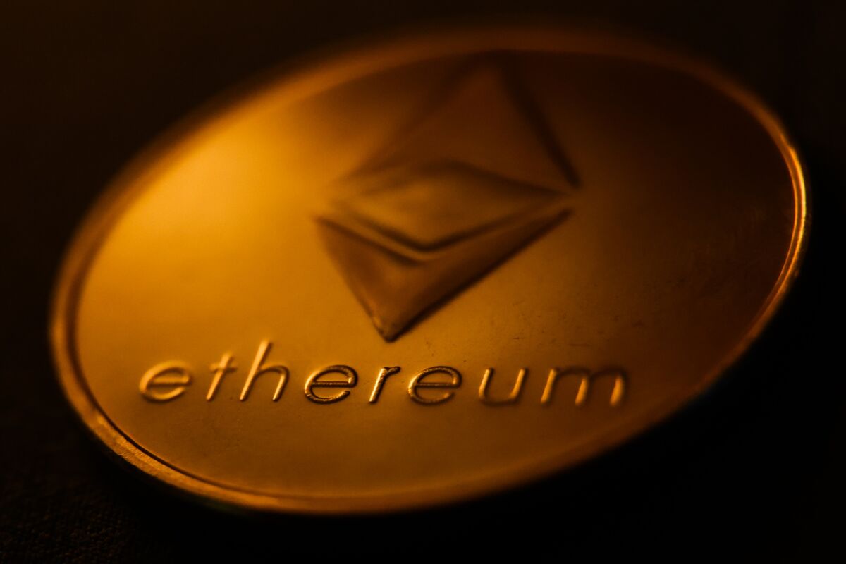 ETH, BTC dẫn đầu đà tăng trong lĩnh vực tiền điện tử khi nhu cầu đối với trái phiếu Kho bạc Mỹ tăng lên