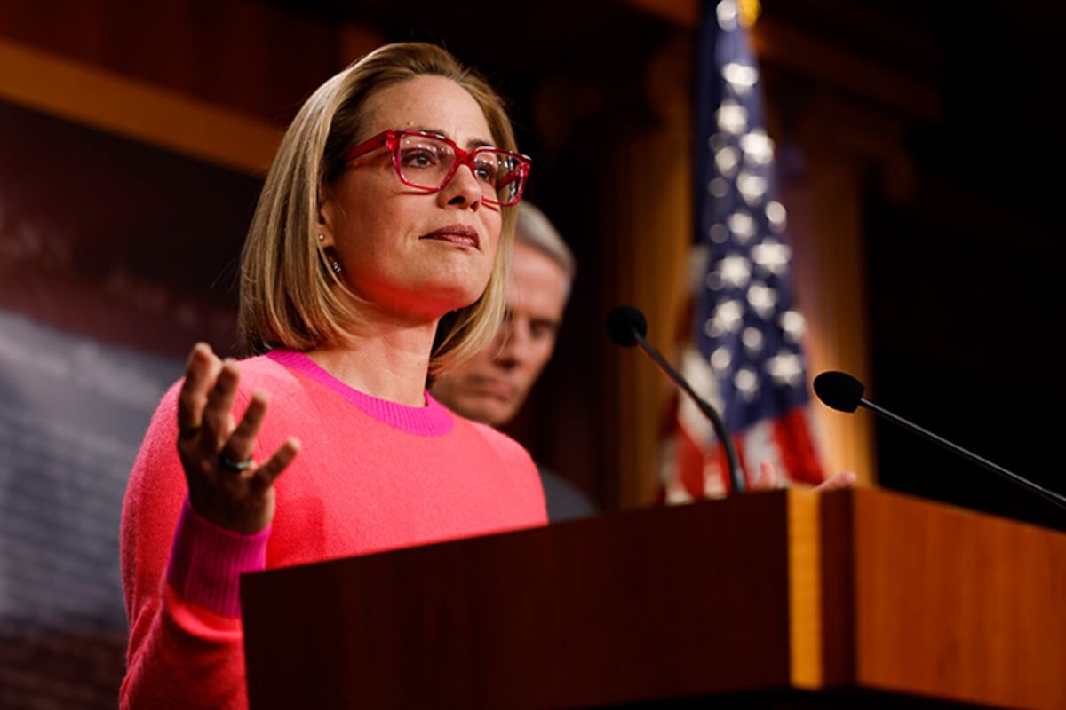 Kyrsten Sinema Switches to Independent But Lets Democrats Keep Senate Grip