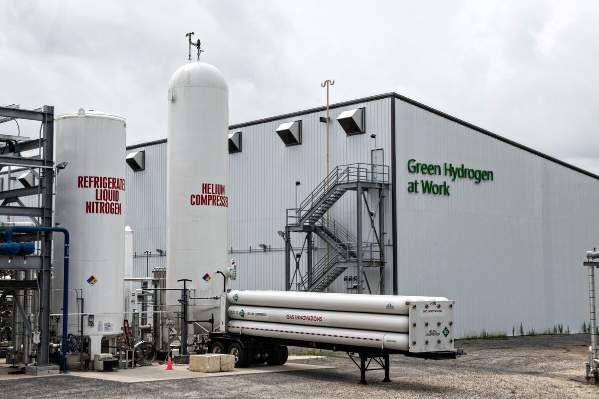 Texas,PLUG POWER INC, Renewable Energy,BLOOMBERGNEF,Policy,Jobs,Donald John