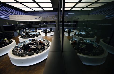 European Stocks Fall With S&P 500 Futures