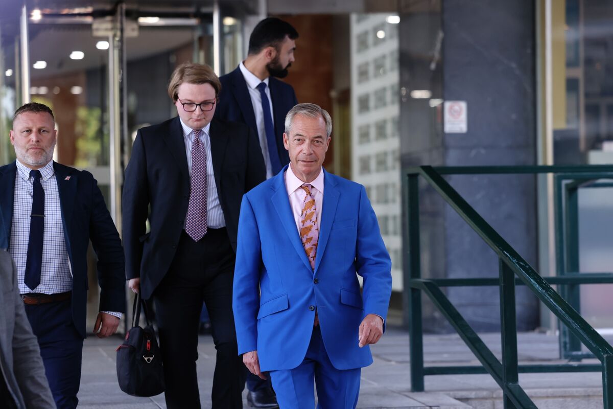 The Date Is Set for Farage Versus the Count