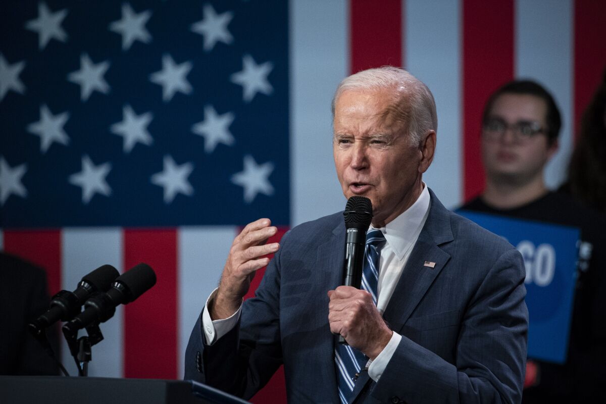 Biden Enters Fractious G-20 Buoyed By US Election Surprise - Bloomberg