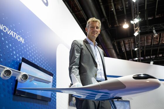 Airbus’s Falcon-Like Model Plane Looks Like Something From Star Wars