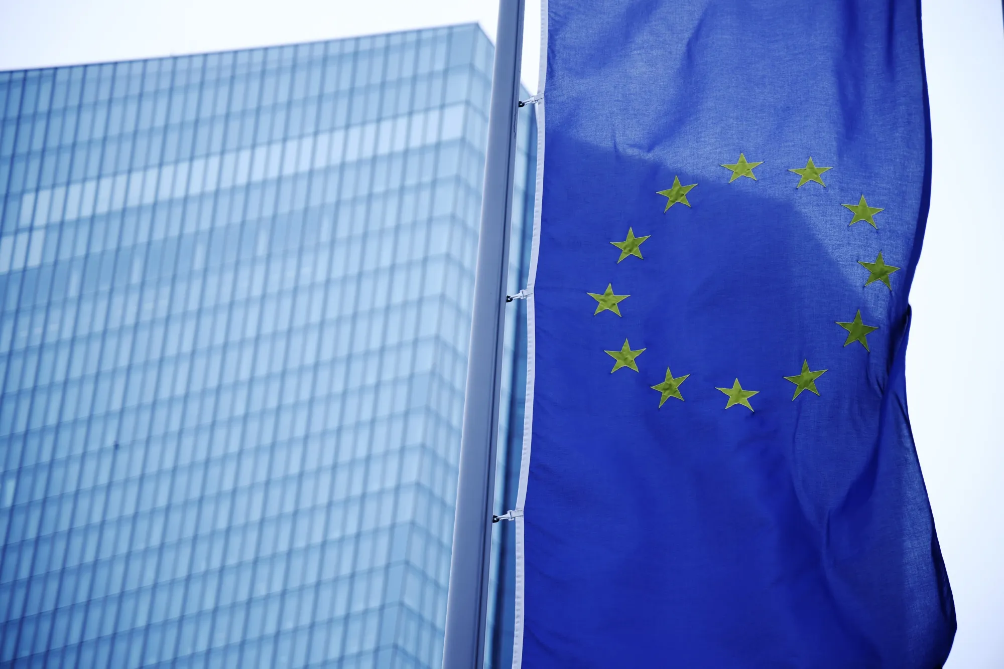 A European Union (EU) flag outside the headquarters of the European Central Bank (ECB), in Frankfurt, Germany, on Thursday, April 17, 2025. European Union countries have been at pains to show a united front in the face of Trump’s broadsides.