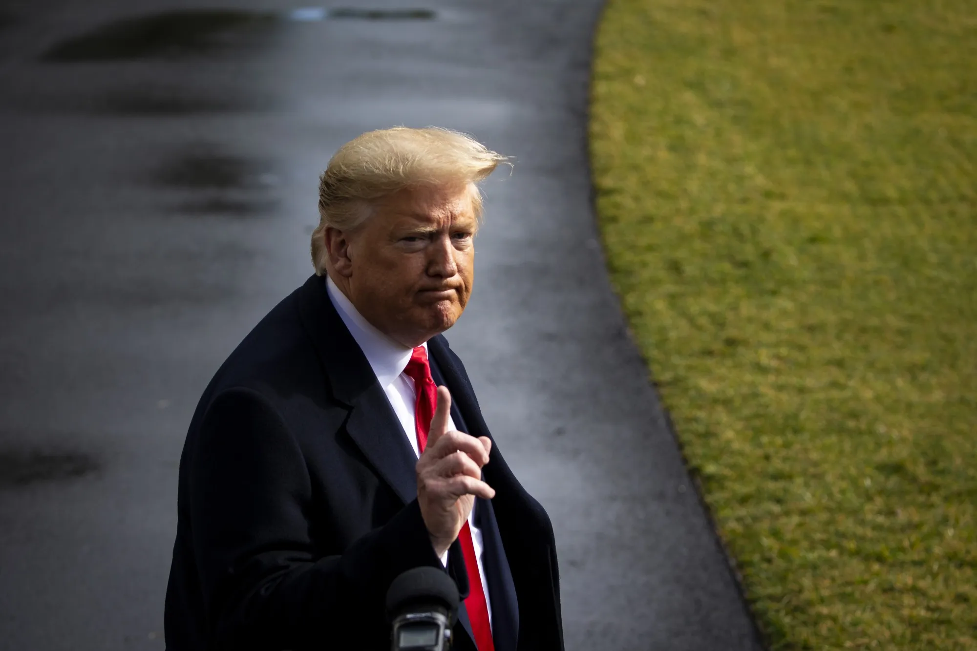 Trump Mad That Democrats Got Spy Agency to Say Russia Favors Him - Bloomberg