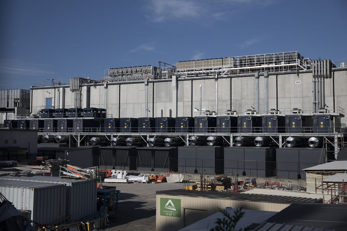 assets.bwbx.io image