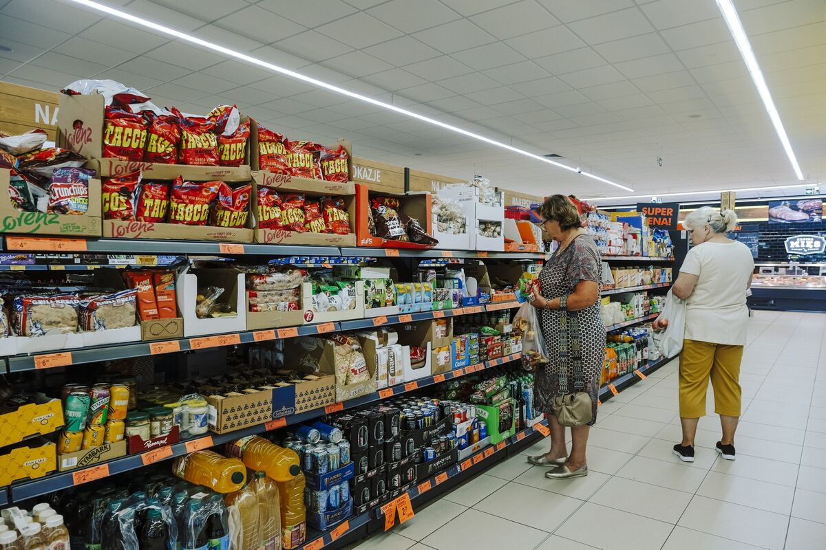 Poland Playing Down Iran War Inflation Hit, Fiscal Watchdog Says