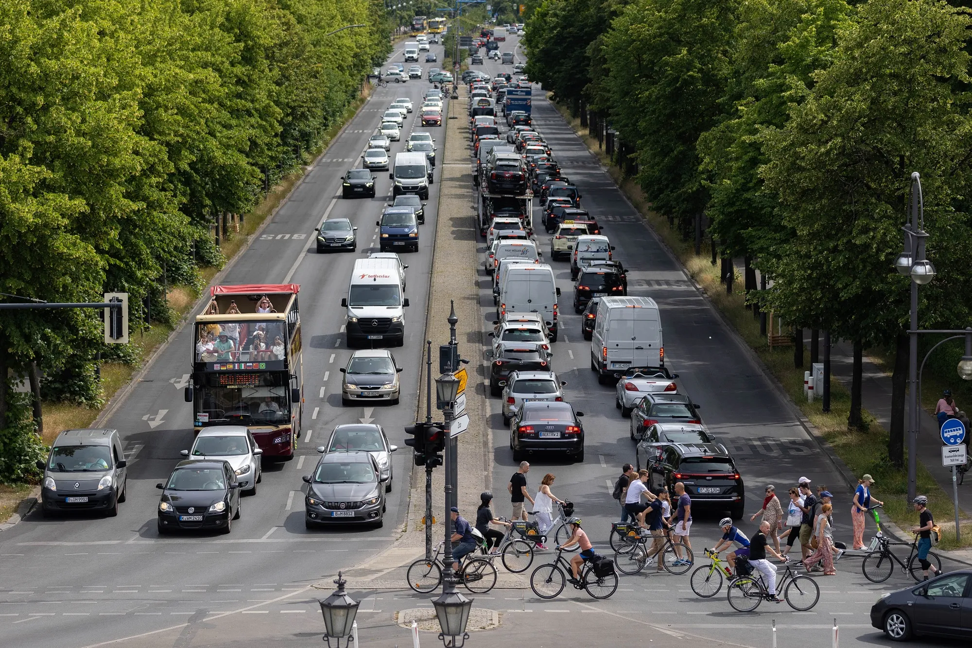Motorists wait in traffic&nbsp;in Berlin.&nbsp;