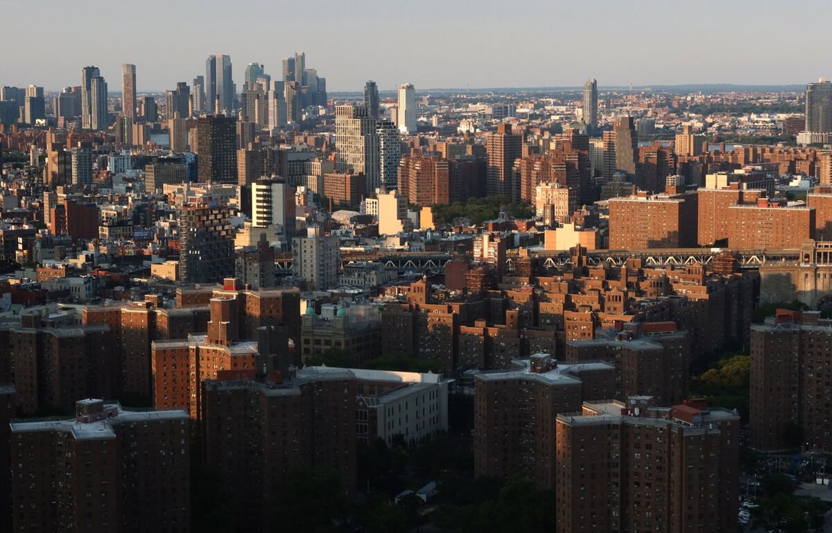 NYC’s Squeezed Landlords Need $1 Billion to Help Avoid Default