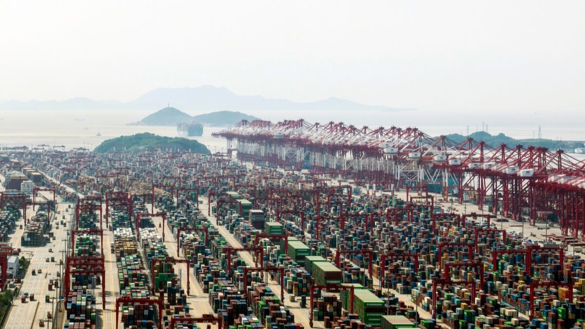 China’s Trade Surplus Is Tracking a New Record High for 2026