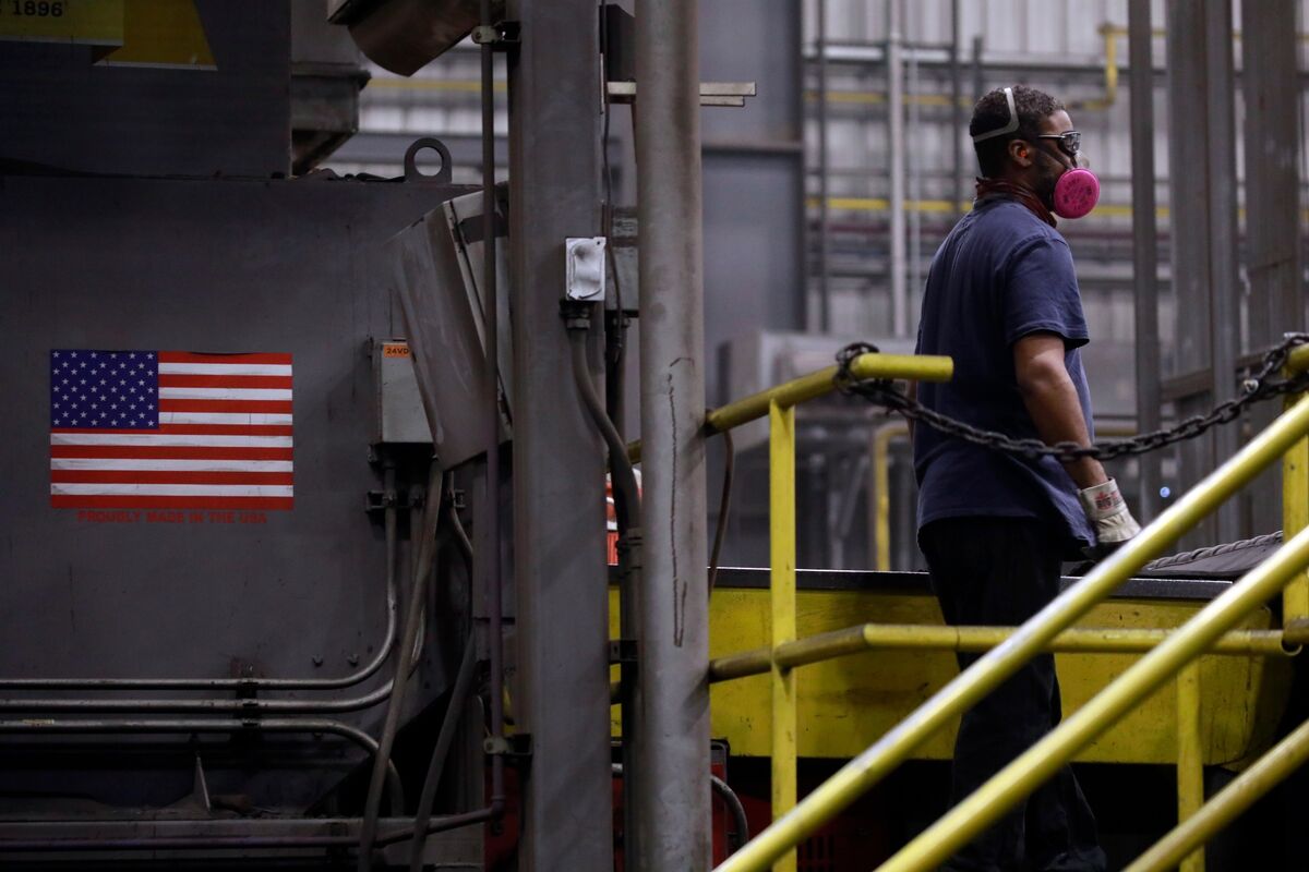 US Factory Malaise Continues as Key Gauge Drops to One-Year Low
