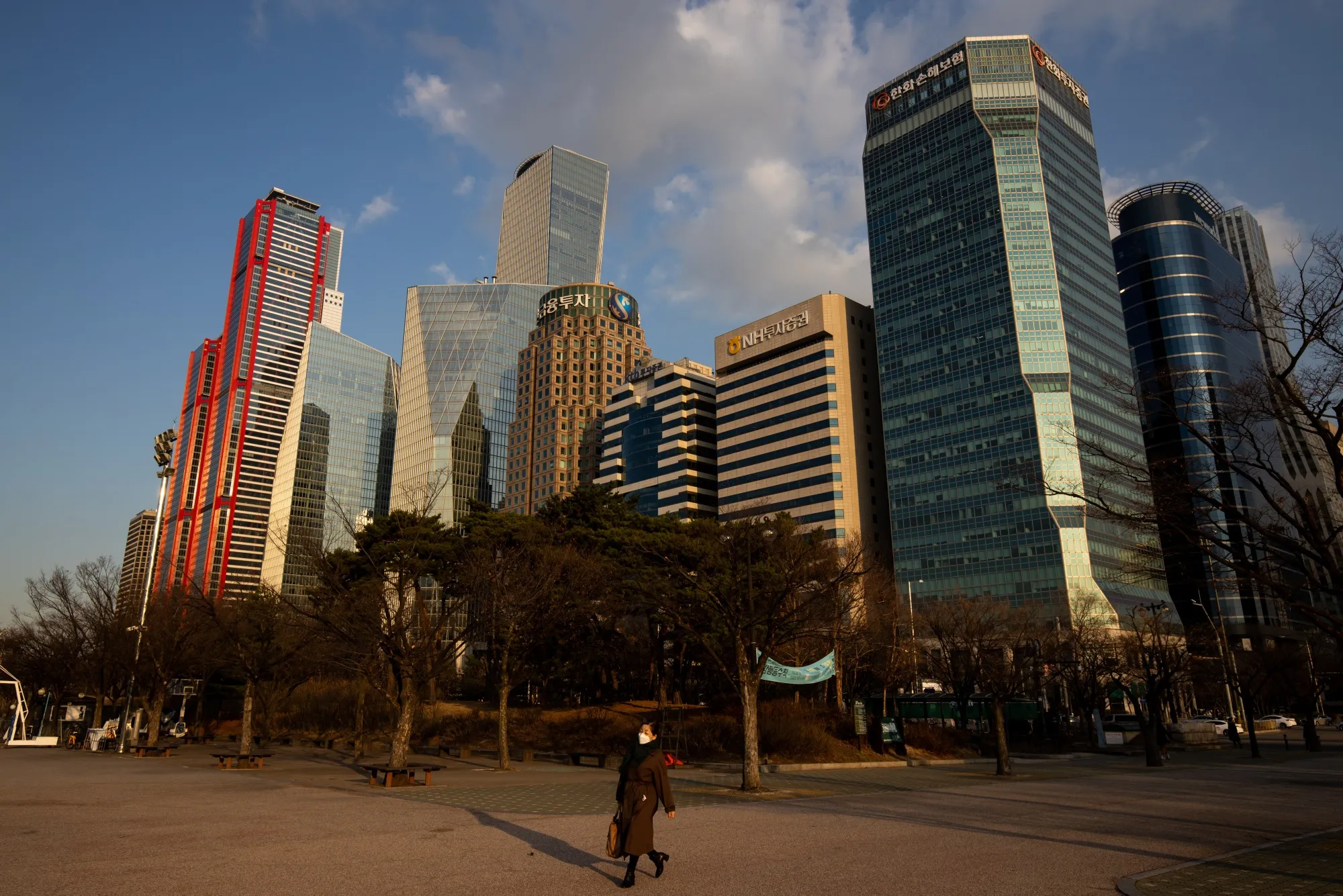 Reactions in Seoul As Coronavirus Cases Top 1500