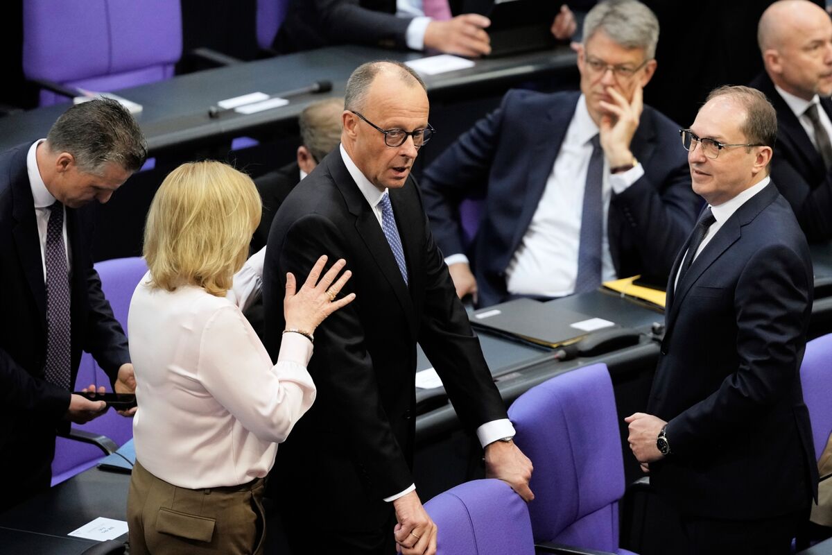 メルツ氏、ドイツ新首相に－議会投票初回で過半数得られず再投票で