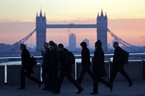 Bond Tab for Biggest Economies Seen Falling by $220 Billion