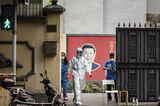 Covid Flares Again in Shanghai, Putting Areas Back in Lockdown