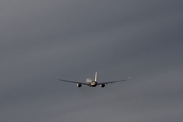 Jet Fuel Supplies and Aircraft Refueling at Prague Airport