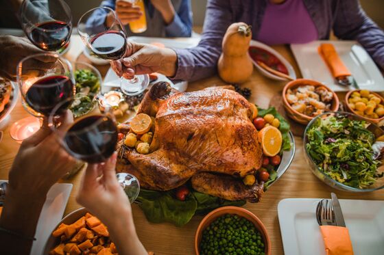 What Drinks to Serve Non-Drinkers This Thanksgiving