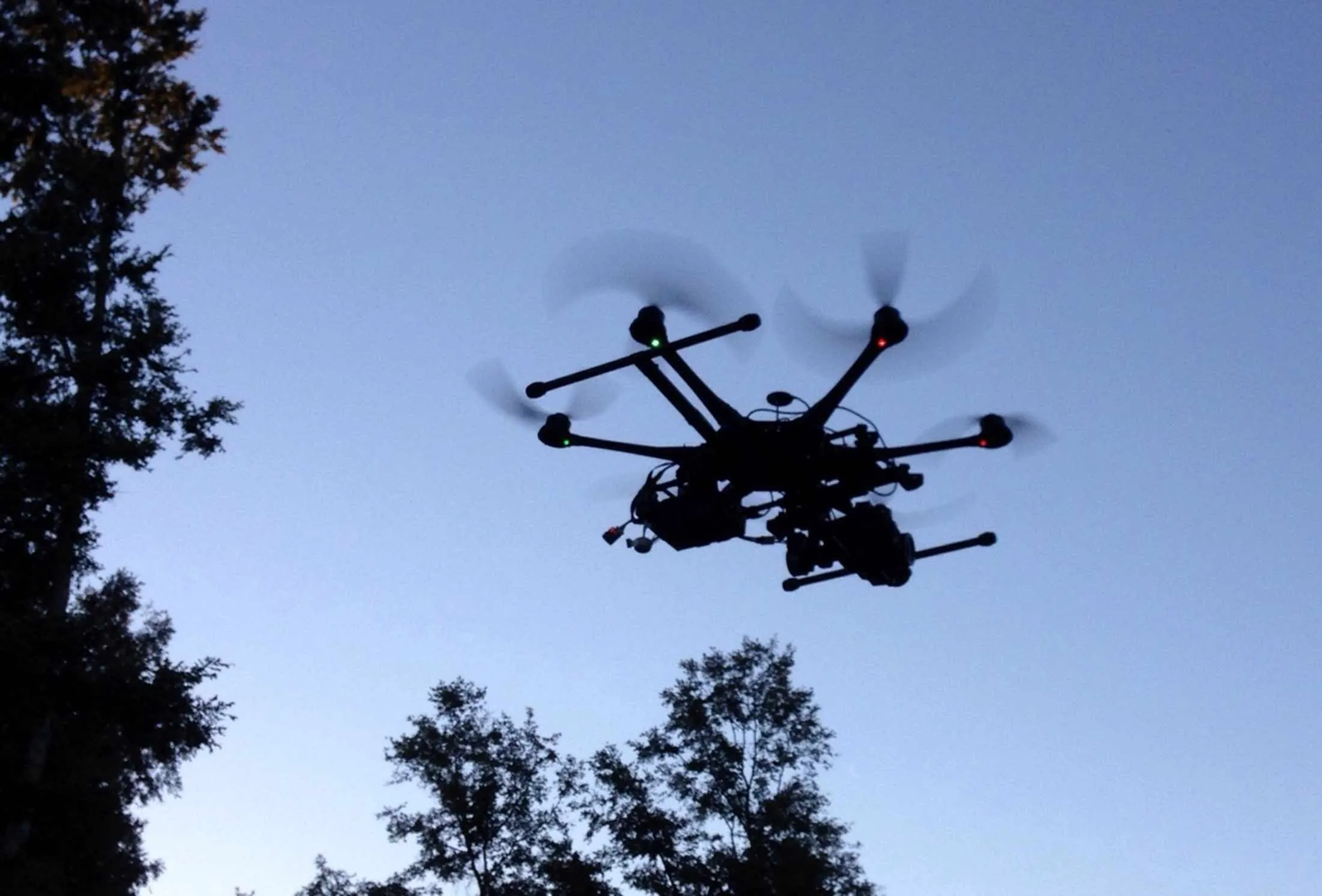 1471896687_drone-02