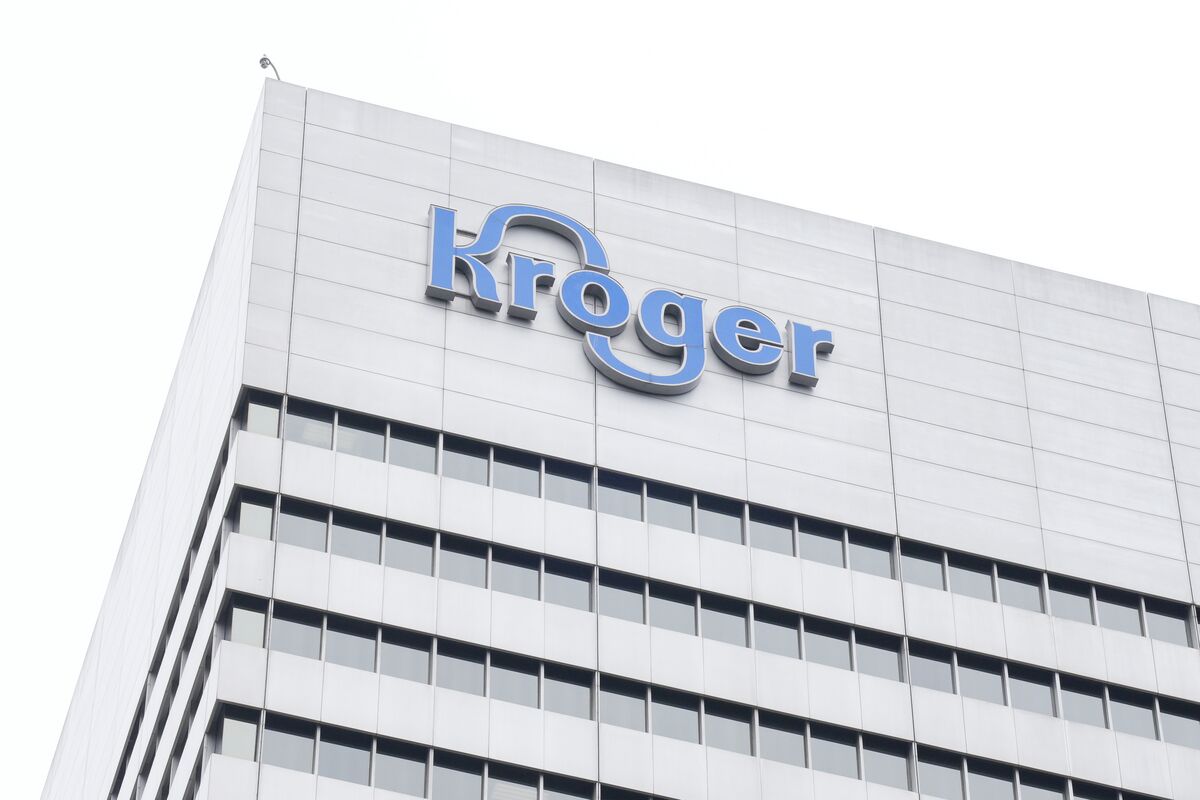 Kroger Cuts Nearly 1,000 Corporate Jobs Across US After Merger Collapse