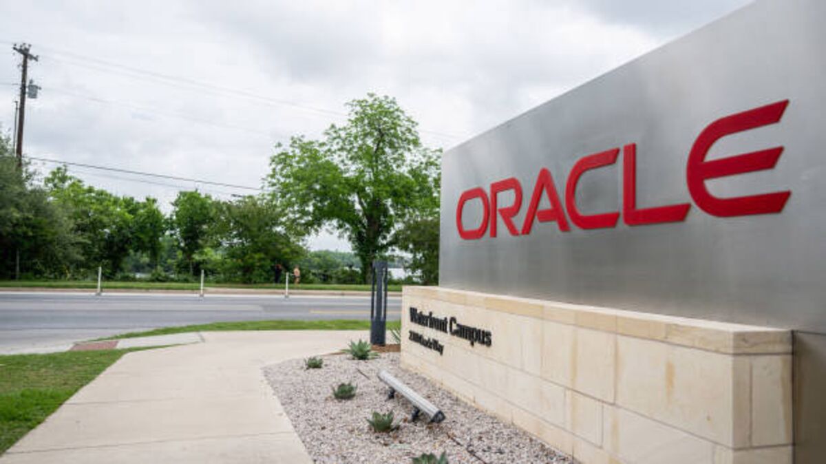 ⚫️ BLOOMBERG: Oracle Corp. punta a prendere in prestito 15 miliardi di dollari per investire nel boom dell'IA