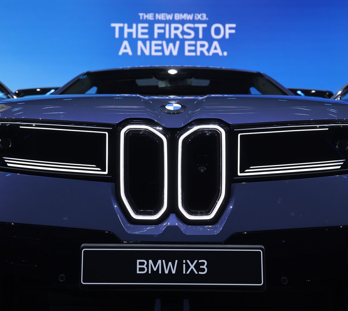 BMW’s New EV Plant Is a Prop for Orban’s Hungarian Election Bid
