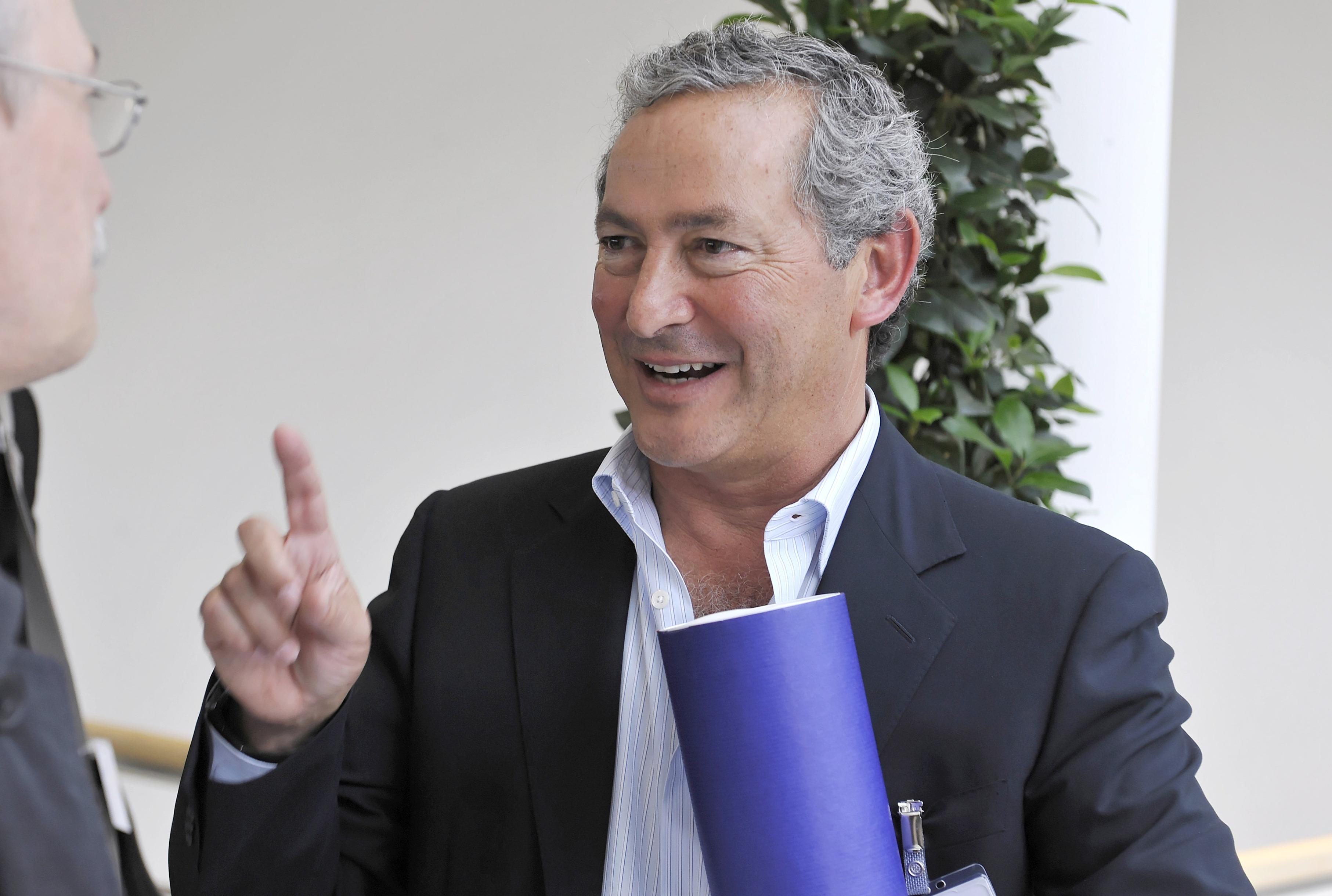 Billionaire Sawiris Steps In to End Egypt Investors Dispute - Bloomberg