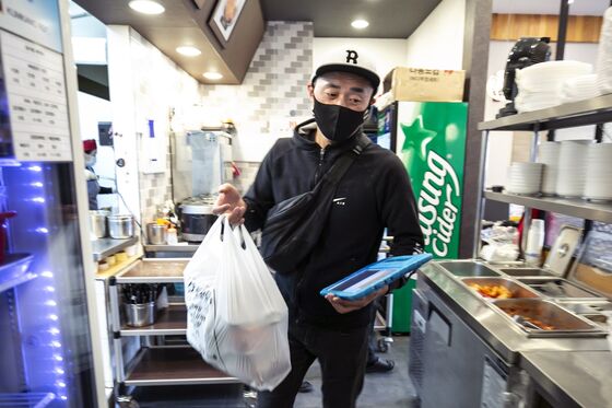 Pandemic Woes Bring U.S.-Style Gig Economy to South Korea
