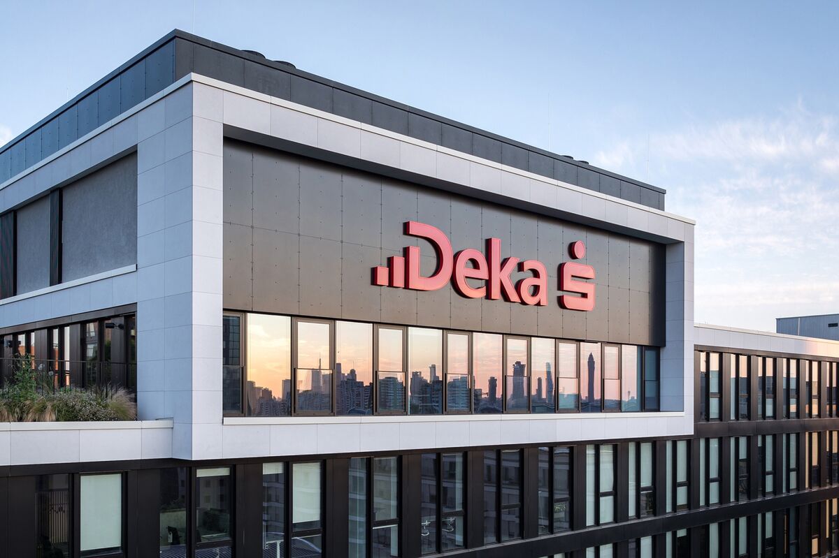 assets.bwbx.io image